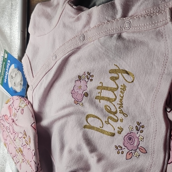 E Cute baby soft sz Newborn - Picture 2 of 7